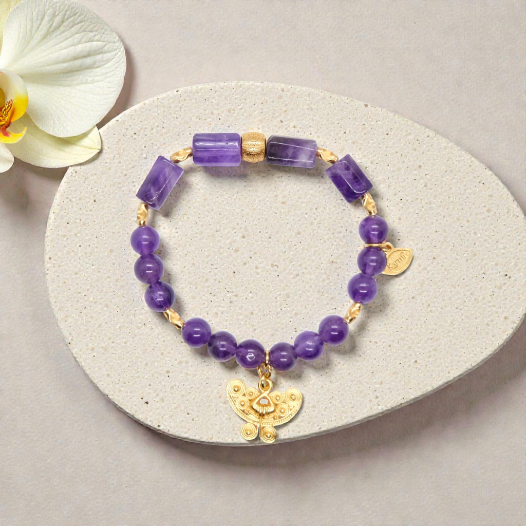 Edelsteinarmband aus Amethyst-Steinen mit 24K Gold Anhänger