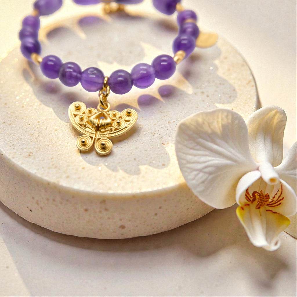 DSCF007Edelsteinarmband aus Amethyst-Steinen mit 24K Gold Anhänger