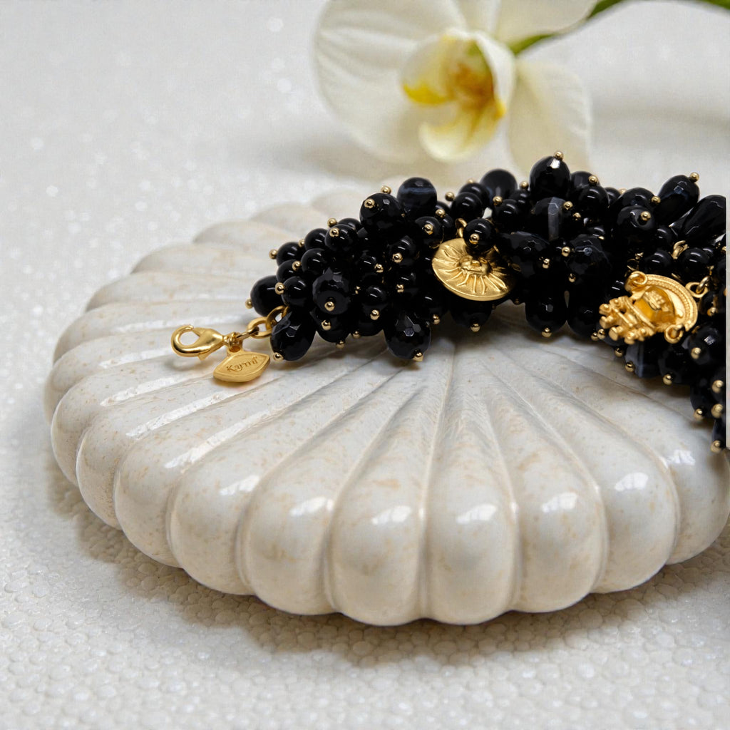 XL Edelsteinarmband aus Onyx mit 24K Gold Anhänger