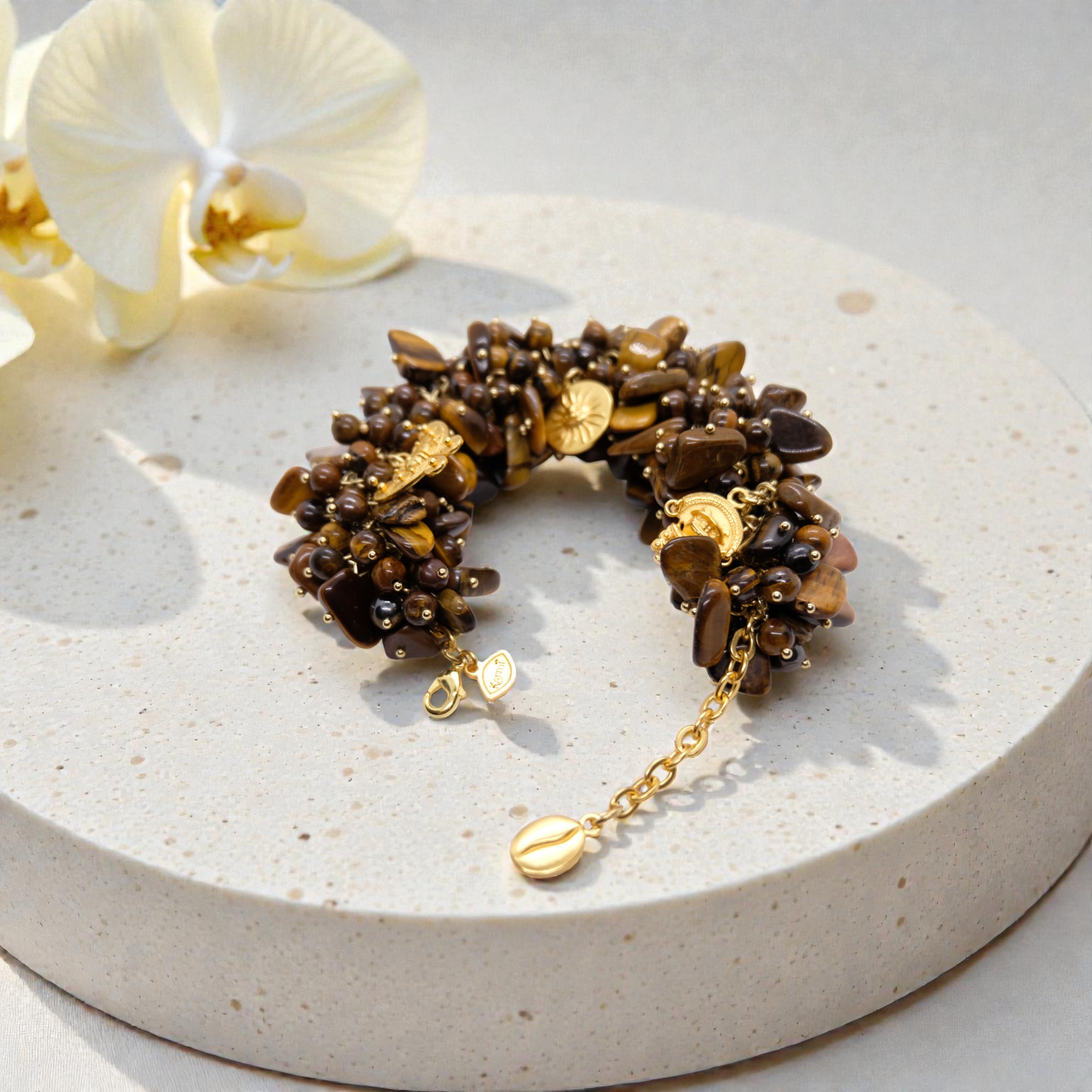 Edelsteinarmband aus Tigerauge mit Gold Elementen